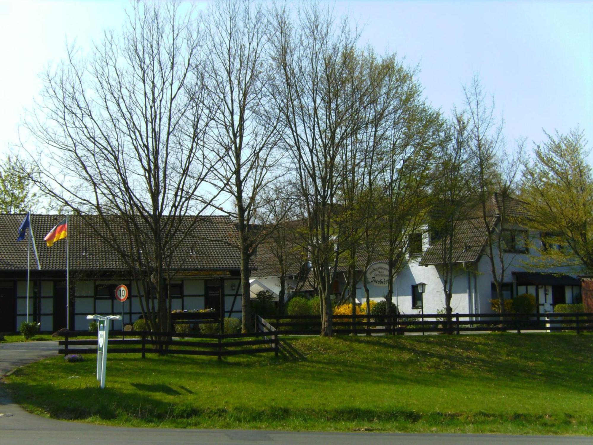 Seminarhotel Jakobsberg Gruenberg Exterior photo