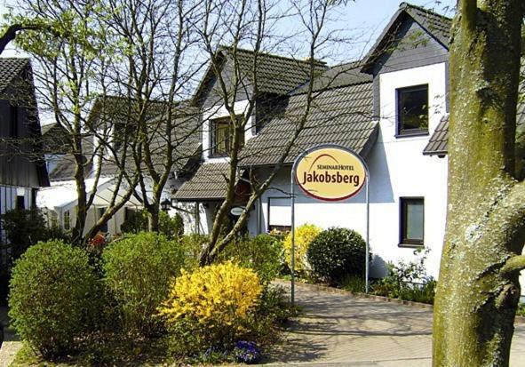 Seminarhotel Jakobsberg Gruenberg Exterior photo